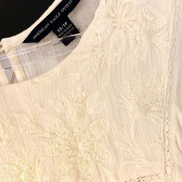 AE white flowy top 🤍 - Picture 3 of 3